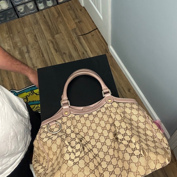 GUCCI CHAINS CANVAS TOTE BAG - Picture 2 of 4